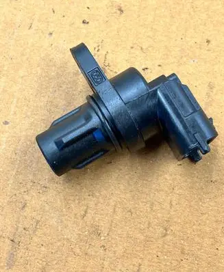 Mercedes-Benz GL X164 Camshaft position sensor A0041539628 0232103050