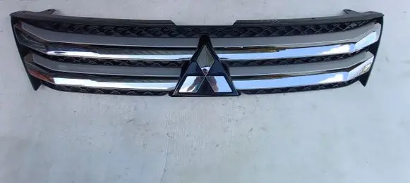 Mitsubishi Eclipse Cross Front bumper upper radiator grill 7450B048R