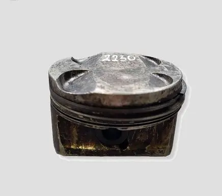 Peugeot 308 Piston 8FS