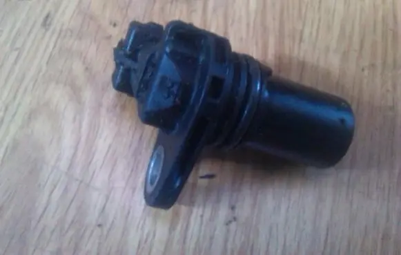 Ford Ka Camshaft position sensor 12k073aa