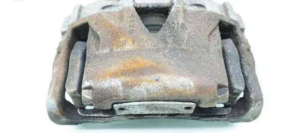 Volvo XC70 Front brake caliper