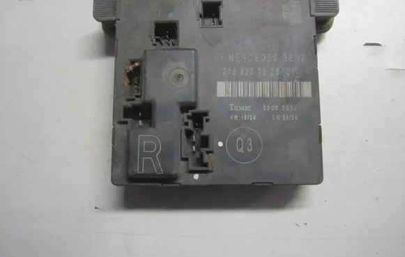 Mercedes-Benz CLS C219 Door control unit/module 2198200326