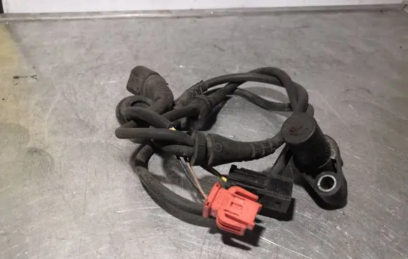 Audi A6 S6 C5 4B ABS brake wheel speed sensor 0265006577