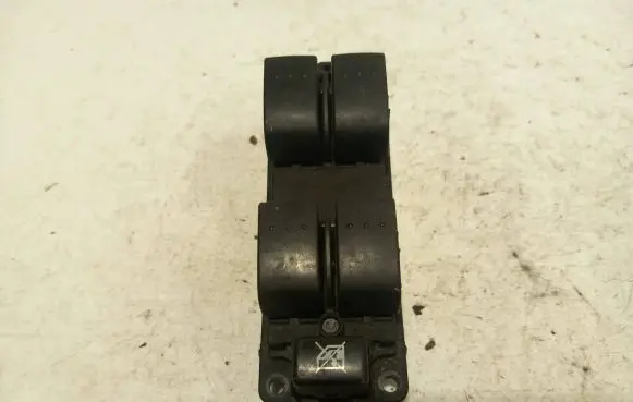 Mazda 3 II Electric window control switch 03123000
