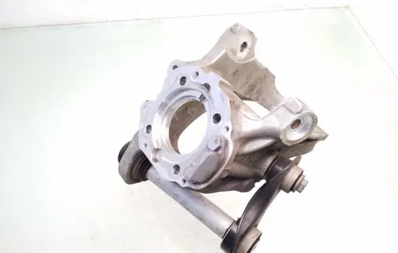 BMW X5 F15 Rear wheel hub spindle/knuckle 6877218