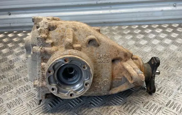 BMW 1 E81 E87 Rear differential 7556678 890508300092044 EAW347T256