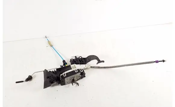 Mercedes-Benz B W246 W242 Front door lock A1667200435