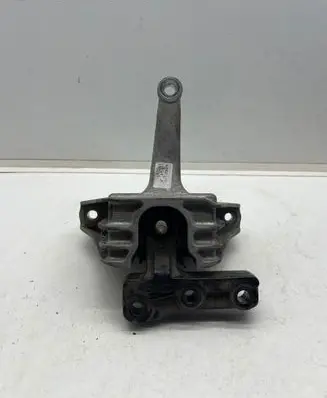 KIA Ceed Engine mount bracket 21810J7200 139015