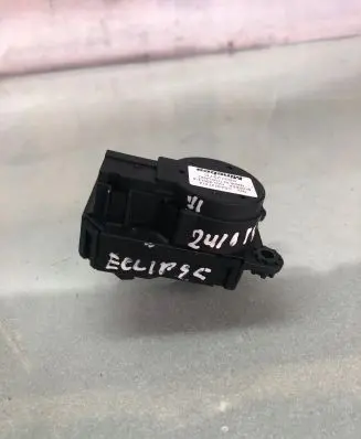 Mitsubishi Eclipse Cross Air flap motor/actuator 0507227c