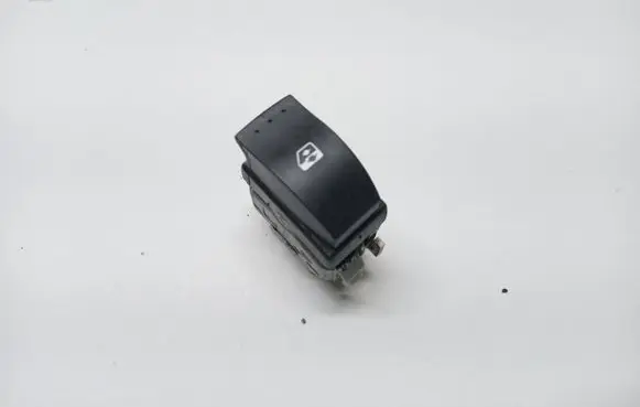 Renault Megane II Electric window control switch 28082