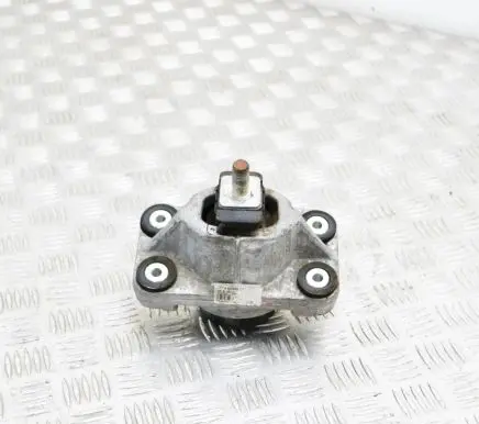 Land Rover Range Rover Sport L494 Engine mount bracket