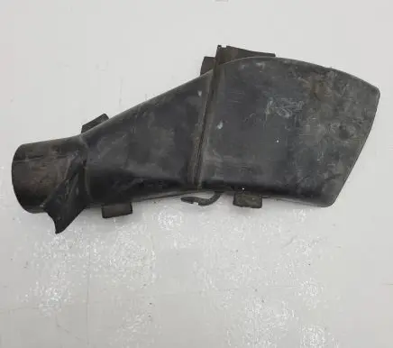 Mercedes-Benz E W124 Air intake duct part 1020941611 6227801