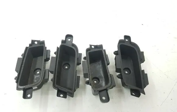 Chevrolet Orlando Front door interior handle trim 95982030 95982024
