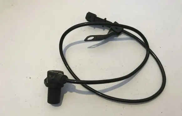 Mazda 121 SM ABS brake wheel speed sensor K2B3