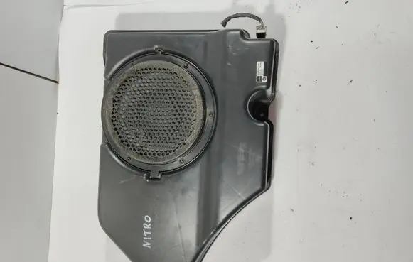 Dodge Nitro Subwoofer speaker 2027490046AB
