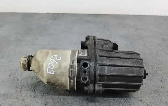 Opel Astra H Power steering pump 13192897