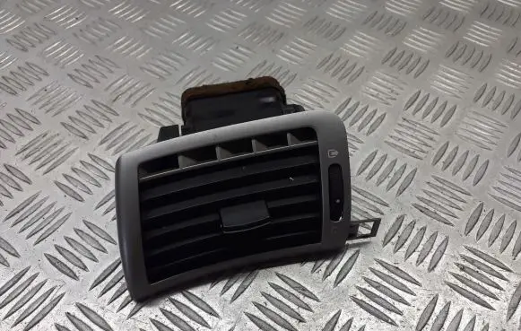 Peugeot 407 Dashboard air vent grill cover trim 9644589577