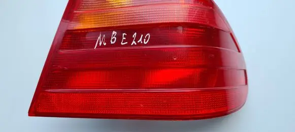 Mercedes-Benz E W210 Rear/tail lights A2108204464