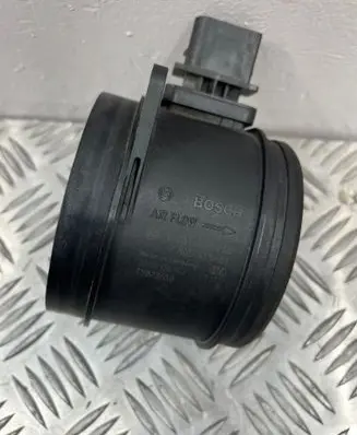 BMW 5 E60 E61 Mass air flow meter 0281002936 15823658