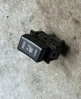 Subaru XV I Rear glass lock/latch C127 83245AJ012