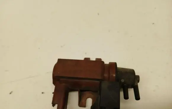 Ford Galaxy Turbo solenoid valve 6G9Q9E882CA