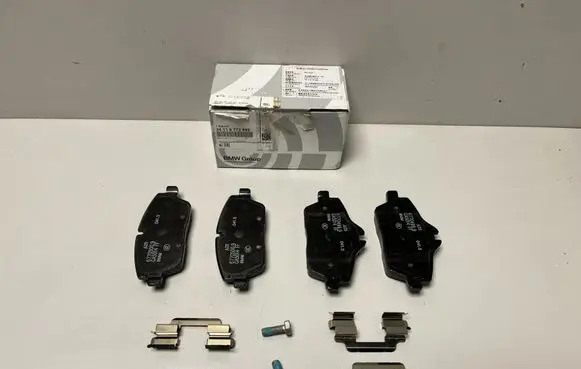 Mini One - Cooper Coupe R56 Brake pads (front) 6772892