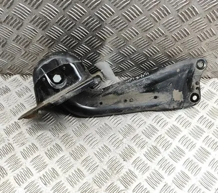 Volkswagen PASSAT B8 Rear upper control arm/wishbone 5Q0505225C