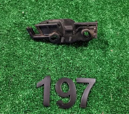 Audi A4 S4 B8 8K Front bumper mounting bracket 8K0807283H