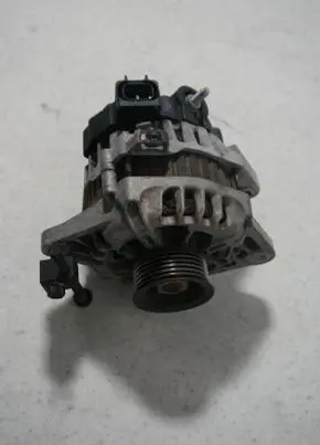 KIA Ceed Generator/alternator 2655447 135V90A