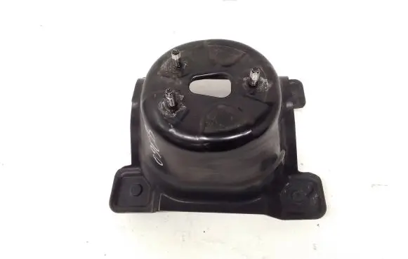 Honda CR-V Spare wheel mounting bracket 