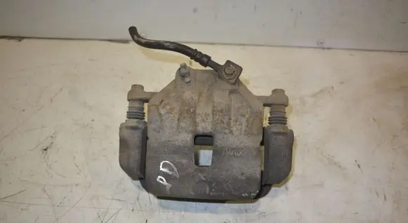 Opel Zafira C Front brake caliper