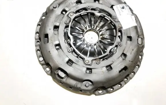 Ford Mondeo Mk III Pressure plate 2s717563fa 2s71-7563-fa