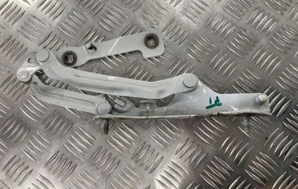Tesla Model 3 Tailgate hinge PK14139