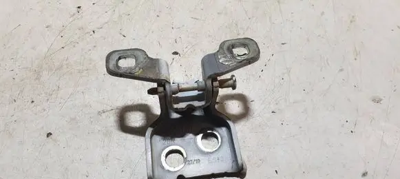 Dacia Sandero II Front door upper hinge ES92