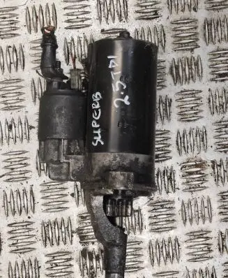 Skoda Superb B5 (3U) Starter motor F005821853