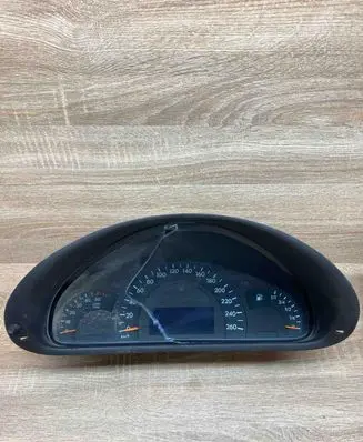 Mercedes-Benz C W203 Speedometer (instrument cluster) A2035407111 WITHPLUG