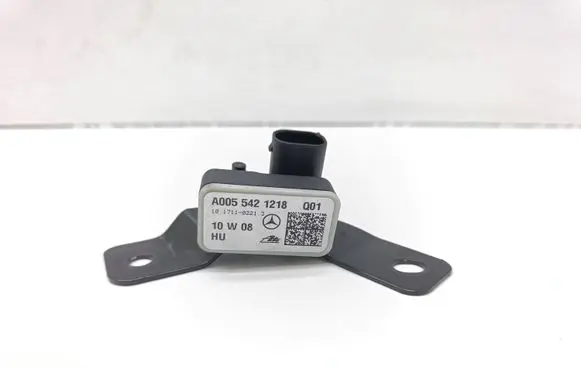 Mercedes-Benz E W212 Airbag deployment crash/impact sensor A0055421218