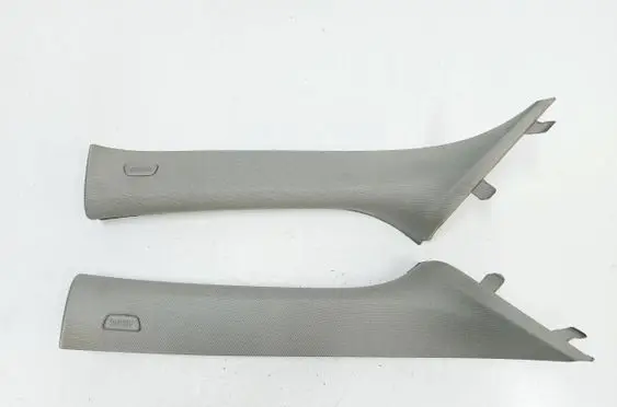 BMW X2 F39 (C) pillar trim 7426399