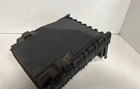 Volkswagen Tiguan Fuse module 3C0937125A