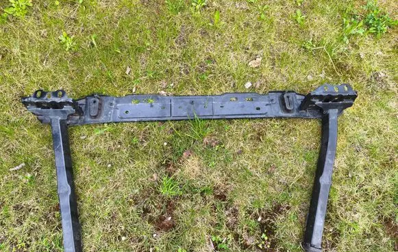 Peugeot 5008 Bottom radiator support slam panel 8907638001