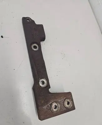 Volkswagen PASSAT B8 Muffler mount bracket/holder 03N253040K