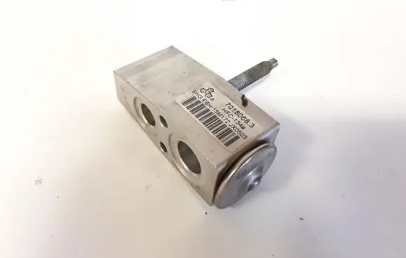 Opel Astra J Air conditioning (A/C) expansion valve 70180683 15M172JX0503