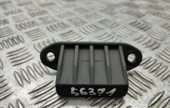 Tailgate opening switch