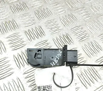 BMW 7 F01 F02 F03 F04 Mass air flow meter 7804150