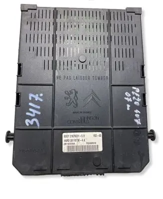 Peugeot 407 Comfort/convenience module 21676031 281197318A 281197384A