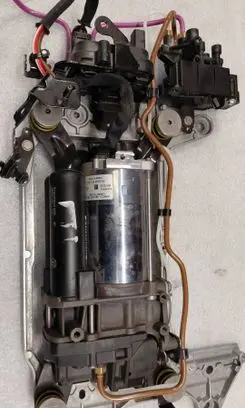 Porsche Panamera (971) Air suspension compressor 976616006C 415406410 10R056089