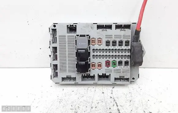 Jaguar XF Fuse box set 9X2314D628AC 7370011040 A12247794