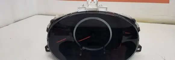 Mazda 5 Speedometer (instrument cluster) C23555430 CD98 8K11