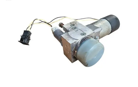 Volkswagen Phaeton Convertible roof hydraulic pump HB70074015K 100068FC