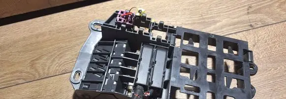 Audi A6 S6 C6 4F Fuse box set 4f0971845